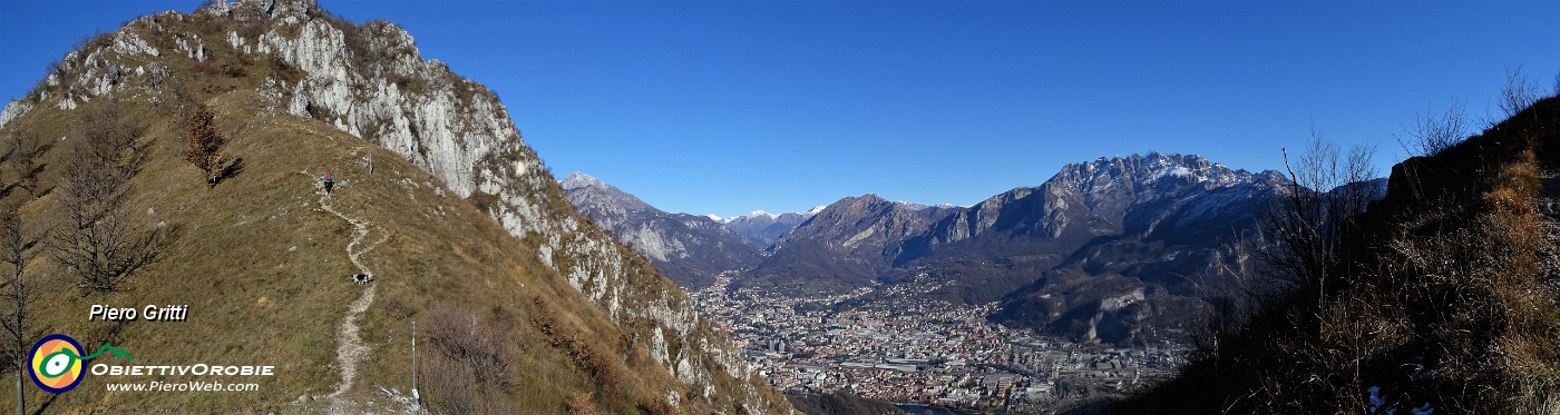 42 In decisa salita per Vetta Barro .jpg